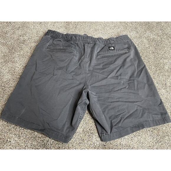 North Face Shorts Gray Heavy Knit Pockets Hiking Outdoors Mens XL - Picture 2 of 7